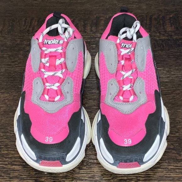 Balenciaga Triple S - Picture 1 of 6